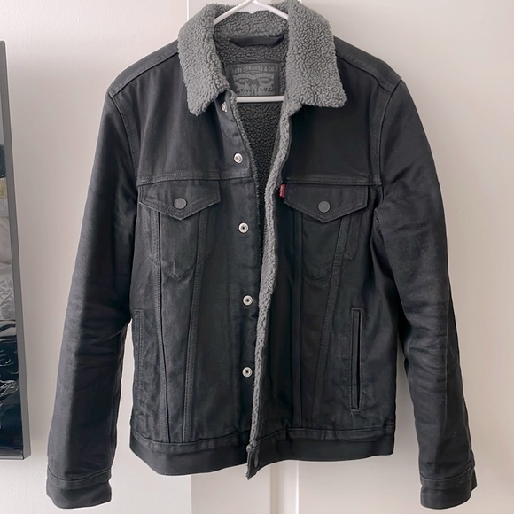 Levi’s men’s black jean jacket - size small - Picture 1 of 2